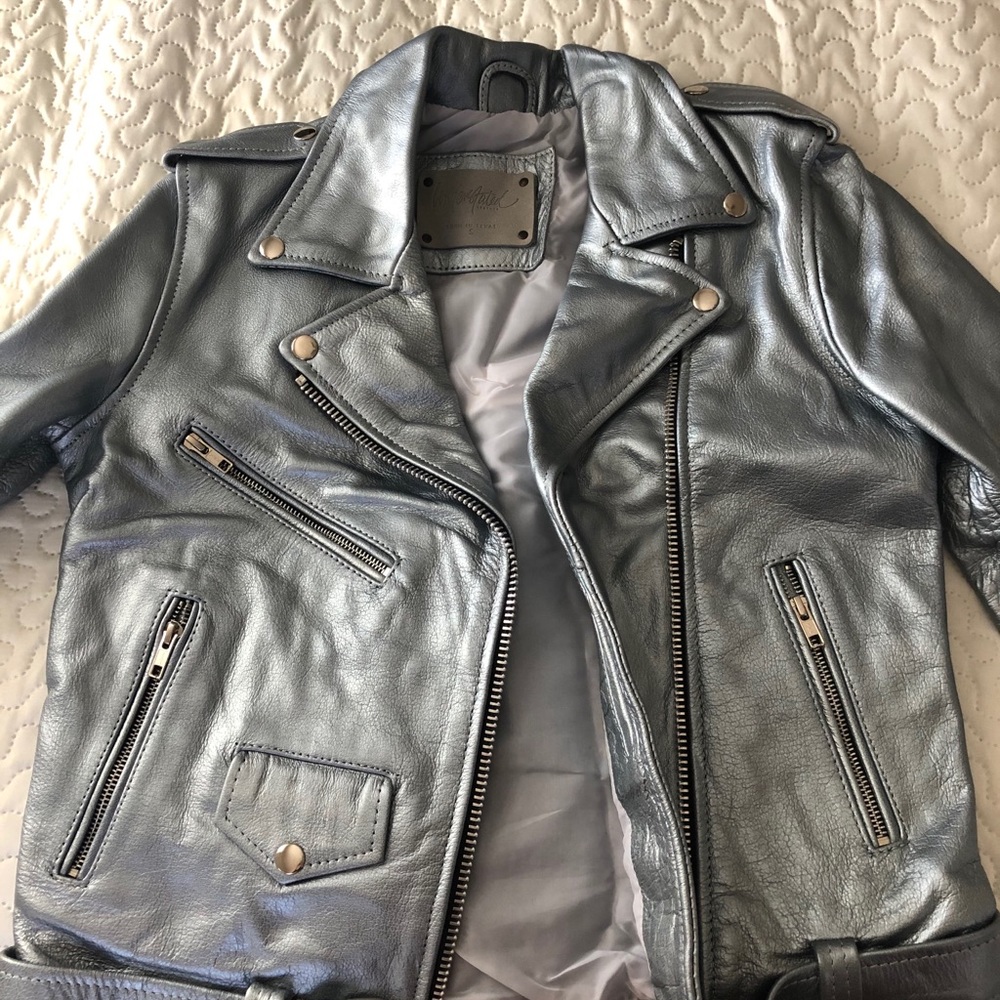 Understated Leather jacket, S